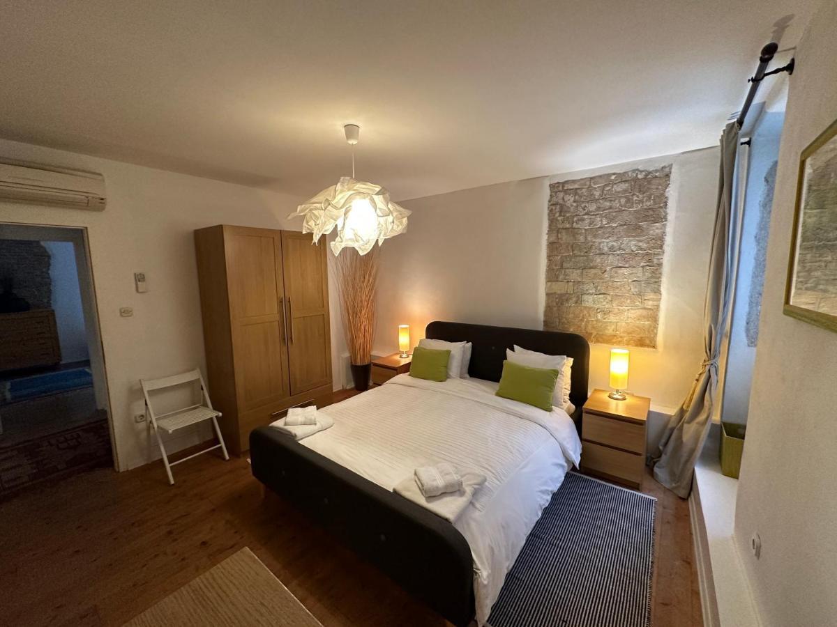 5C Luxury Apartment Ровінь Екстер'єр фото