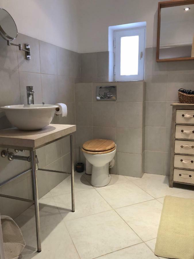 5C Luxury Apartment Ровінь Екстер'єр фото